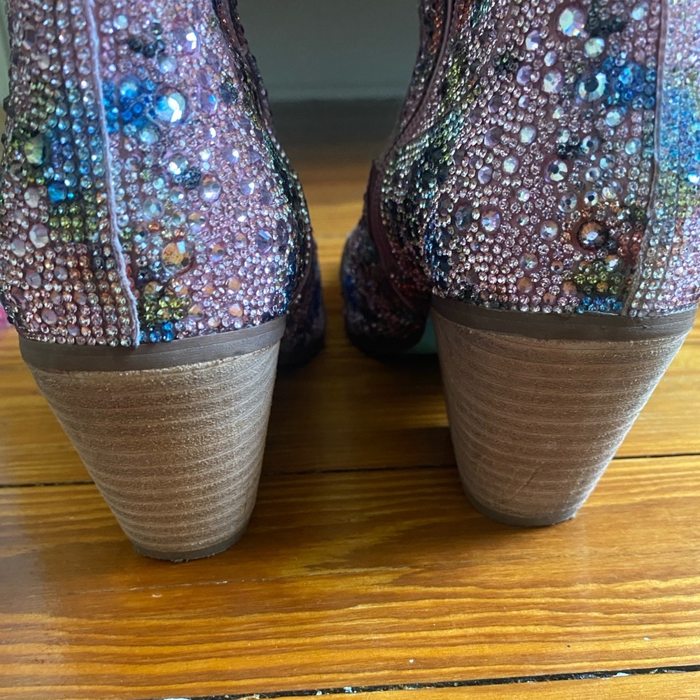 Betsey Johnson Diva Floral Rhinestone Embellished Cowgirl Ankle Boots Size 7 - Picture 7 of 11